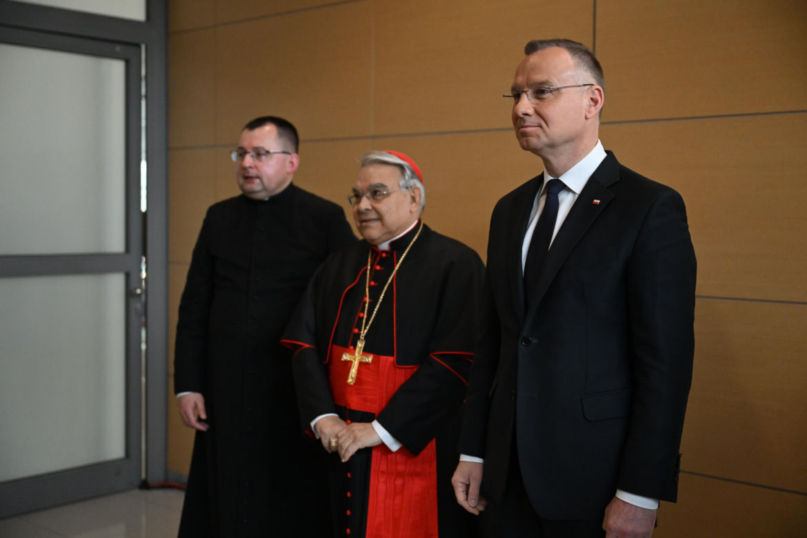 Andrzej Duda nadał Portowi Lotniczemu „Rzeszów-Jasionka” imię na część rodziny Ulmów