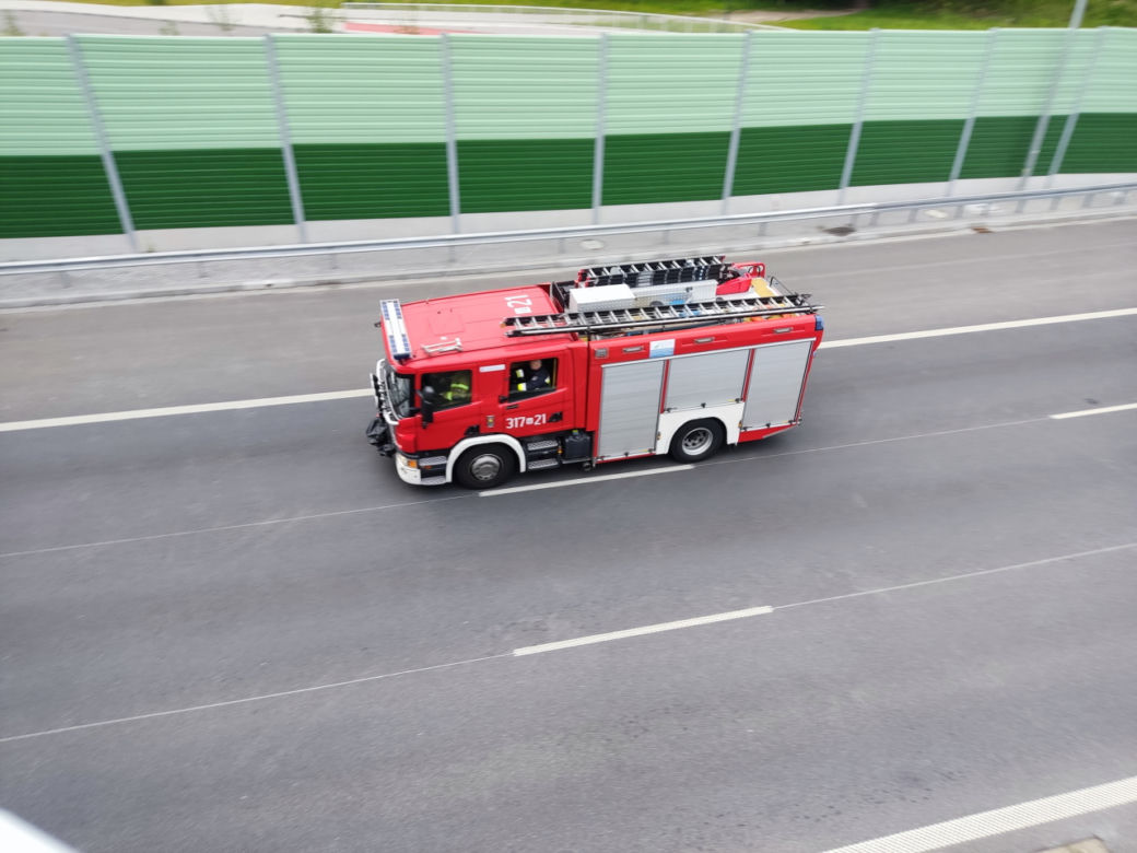 Strażacy zamknęli tunel Południowej Obwodnicy Warszawy. "Trwa sprawdzanie obiektu"