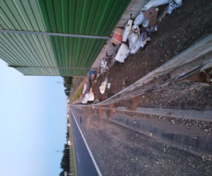 ZASNĄŁ za kierowcą i wjechał w barierki! GROŹNY wypadek na S8! [ZDJĘCIA] 