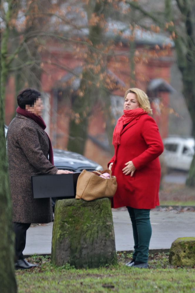 Katarzyna Bosacka w parku