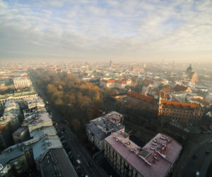 Te ujęcia pokazują, czym oddychamy w Krakowie. Zobacz miasto tonące w smogu [ZDJĘCIA]