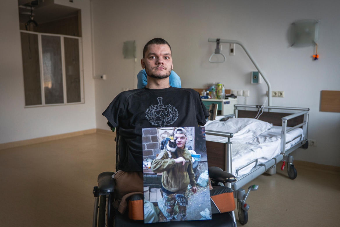 Nie da się przyzwyczaić do krwi i strachu". Czwarta rocznica wojny w Ukrainie