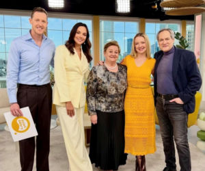 Garnitur Pauliny Krupińskiej to idealna propozycja na komunię. Elegancki i w jednym z najmodniejszych odcieni tej wiosny