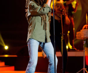 Paulla w Twoja Twarz Brzmi znajomo jako Bob Marley