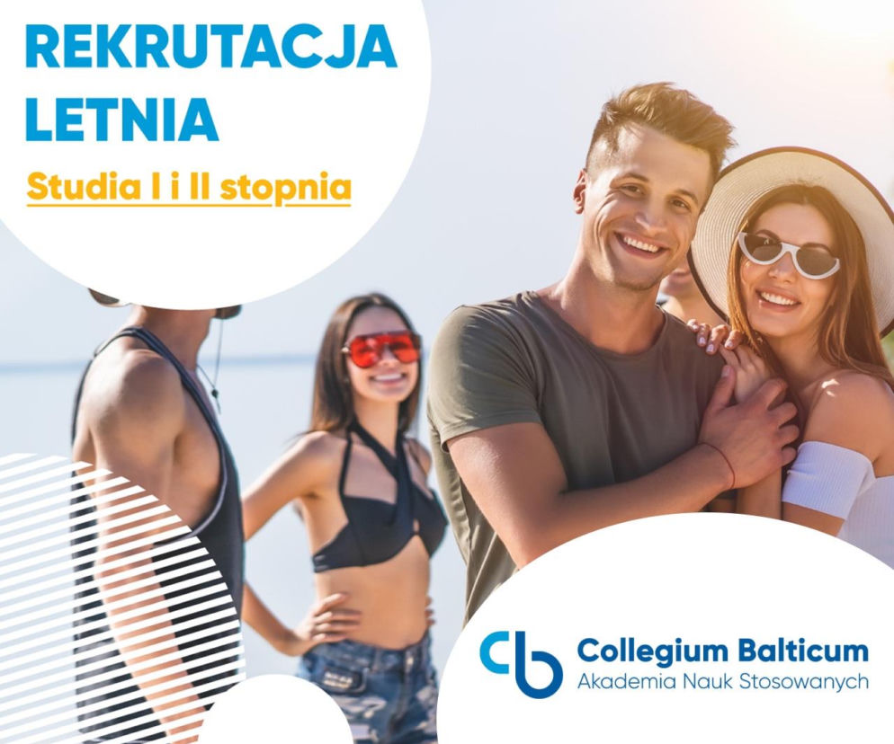 Uśmiechnięci młodzi ludzie na plaży. O letniej rekrutacji w Collegium Balticum przeczytasz na Eska Szczecin.