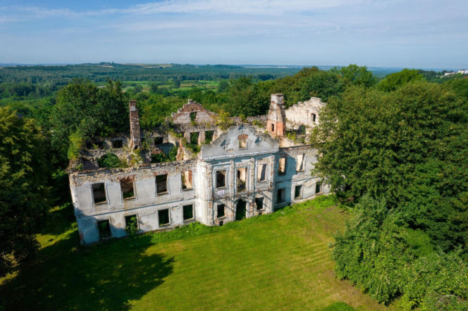 To najpiękniejsze średniowieczne miasto w województwie śląskim. Zachwyca zabytkowym rynkiem