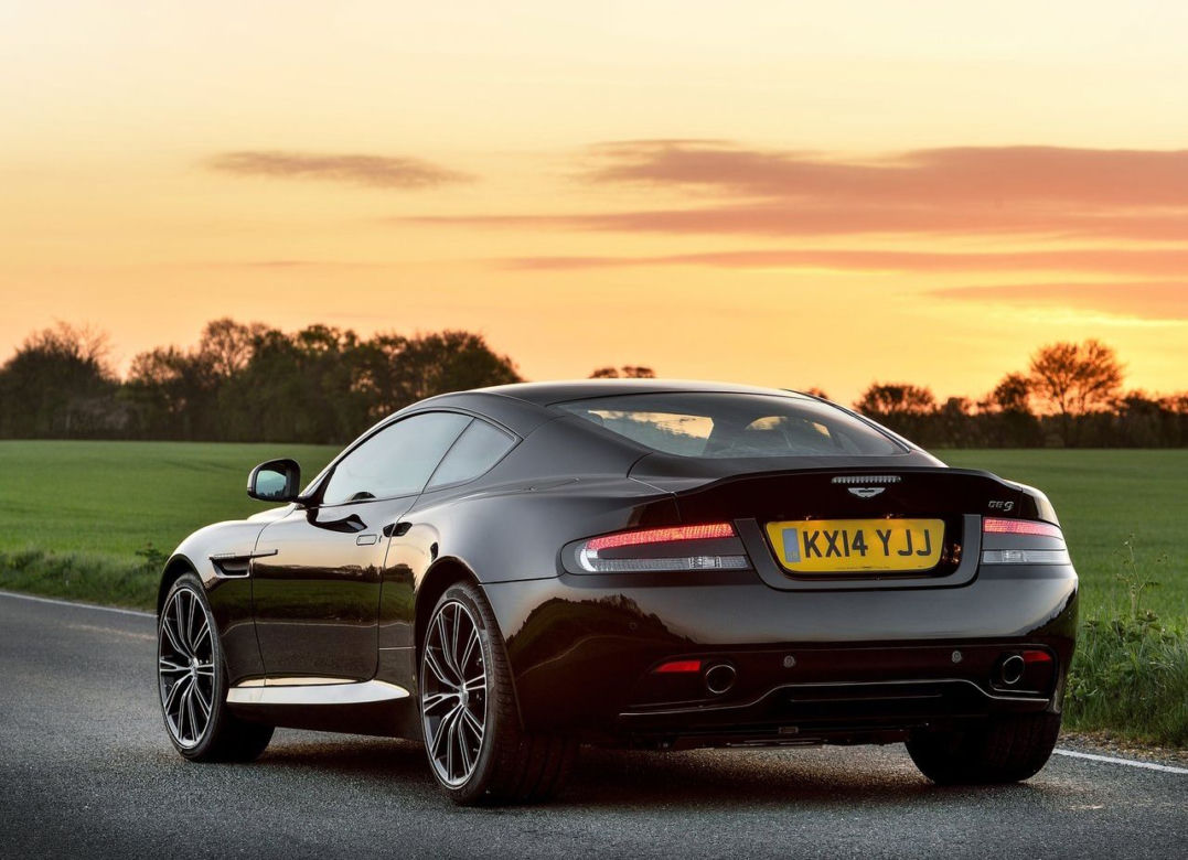 Aston Martin DB9 Carbon Edition