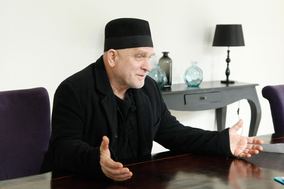 To on przed laty prowadził kultowy program "Rosyjska ruletka". Dziś obchodzi 80 urodziny