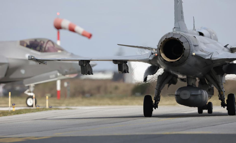 Dania zakupi 16 dodatkowych F-35