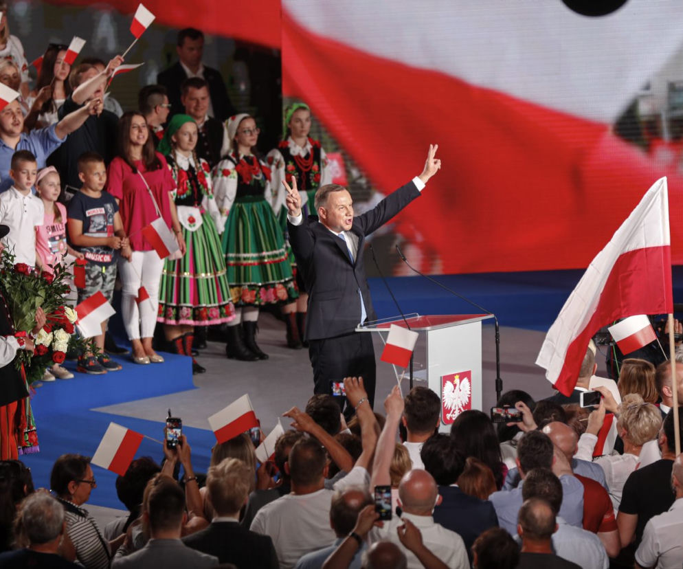 Tajny plan PiS: Schować prezesa