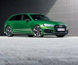 Audi RS4 Avant B9 2.9 TFSI V6 450 KM Tiptronic quattro
