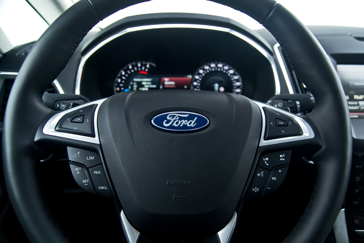 Ford S-MAX 2.0 TDCi 180 KM PowerShift Titanium