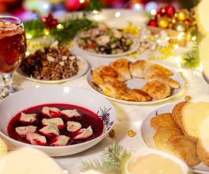 QUIZ. Potrawy świąteczne. Rozpoznaj wszystkie pyszności z wigilijnego i bożonarodzeniowego stołu!