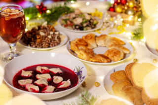 QUIZ. Potrawy świąteczne. Rozpoznaj wszystkie pyszności z wigilijnego i bożonarodzeniowego stołu!