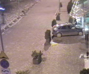 Chciał się wykąpać razem z autem