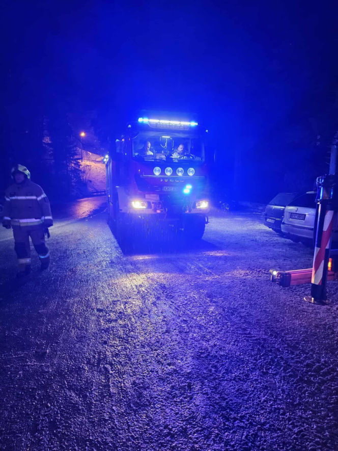 Dramatyczna akcja w Myślenicach. 7-latek wpadł do głębokiej studni