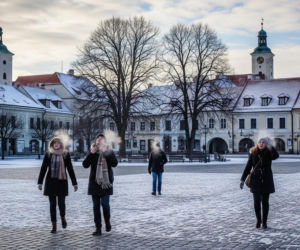 Chłodny poniedziałek w Chojnicach. Czy zima uderzy dziś z ukrycia?