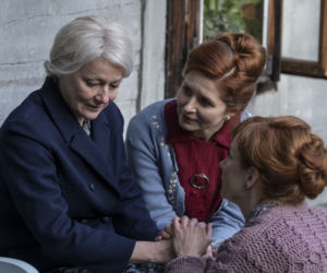 Stulecie Winnych 3 odc. 37. Kazia (Katarzyna Kwiatkowska), Mania (Magdalena Walach), Ania (Urszula Grabowska)