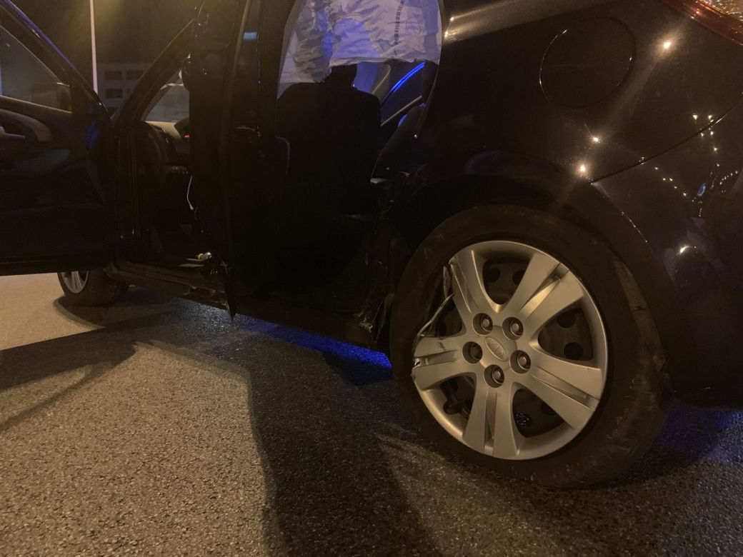 Wypadek drogowy, Warszawa, skrzyżowanie ul. Poligonowej z Ostrobramską