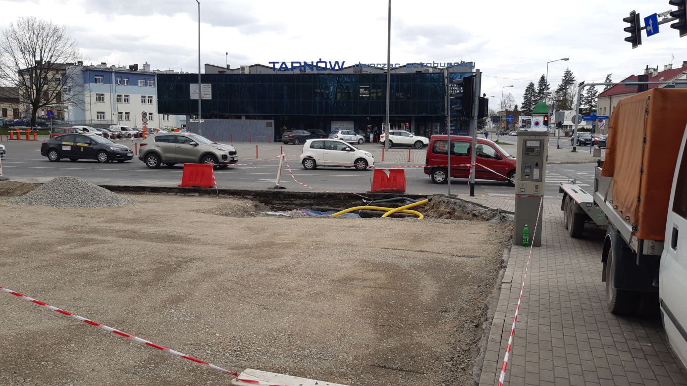Ruszyła budowa węzła przesiadkowego Krakowska-Planty. ZOBACZ ZDJĘCIA