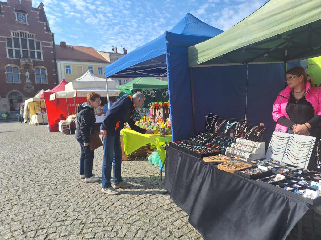 Jarmark wielkanocny w TarnowskIch Górach ZDJĘCIA