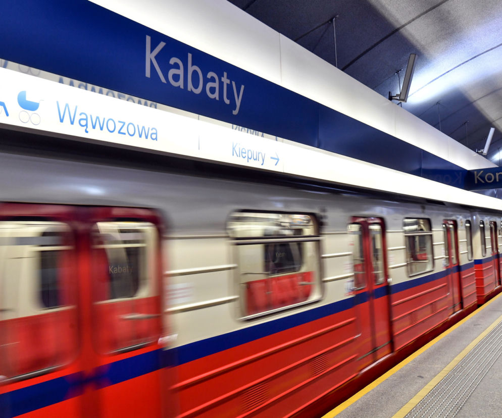 Paraliż metra, trzy stacje zamknięte i interwencja policji na Kabatach. Co tam się wydarzyło?
