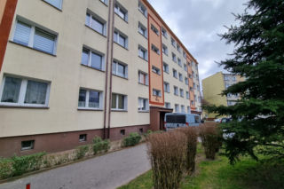 Tajemnicza zbrodnia w Koszalinie. Kobieta zginęła z rąk konkubenta? [ZDJĘCIA]