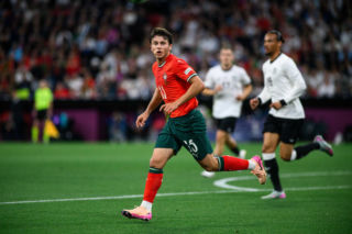 Joao Neves (Portugalia)