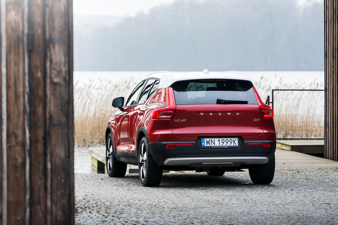 Volvo XC40 D4 AWD AT8 Momentum