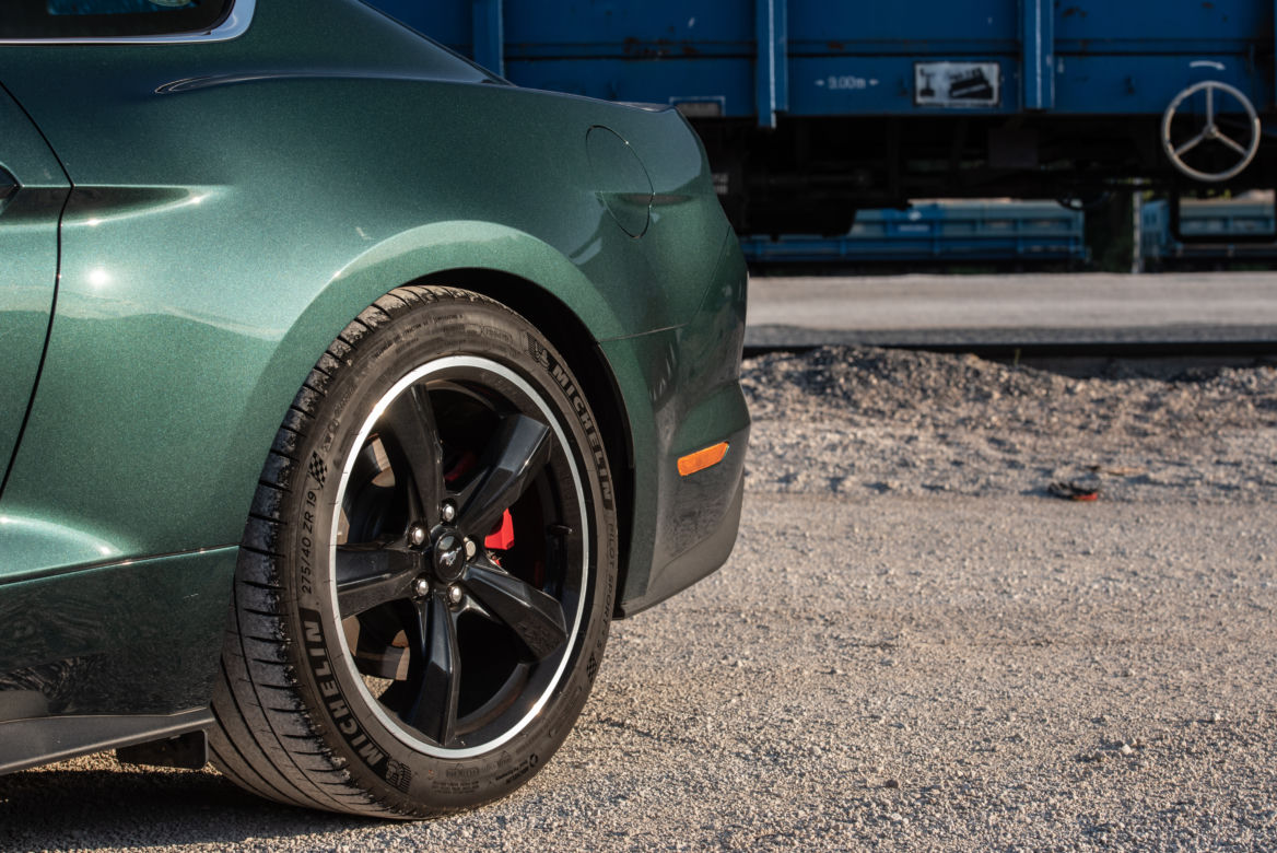 Ford Mustang Bullitt 5.0 V8 6MT