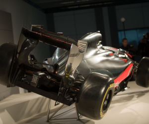 Nowy bolid McLarena MP4-27