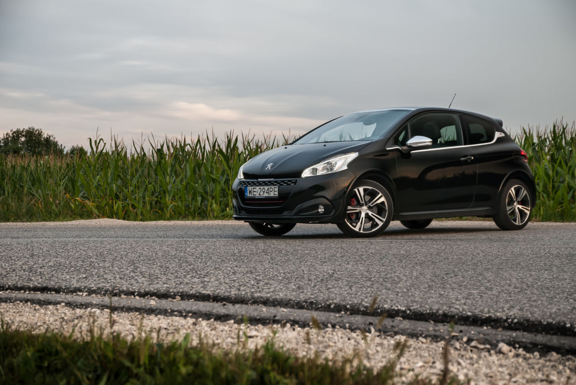 Peugeot 208 GTi 1.6 THP 208 KM