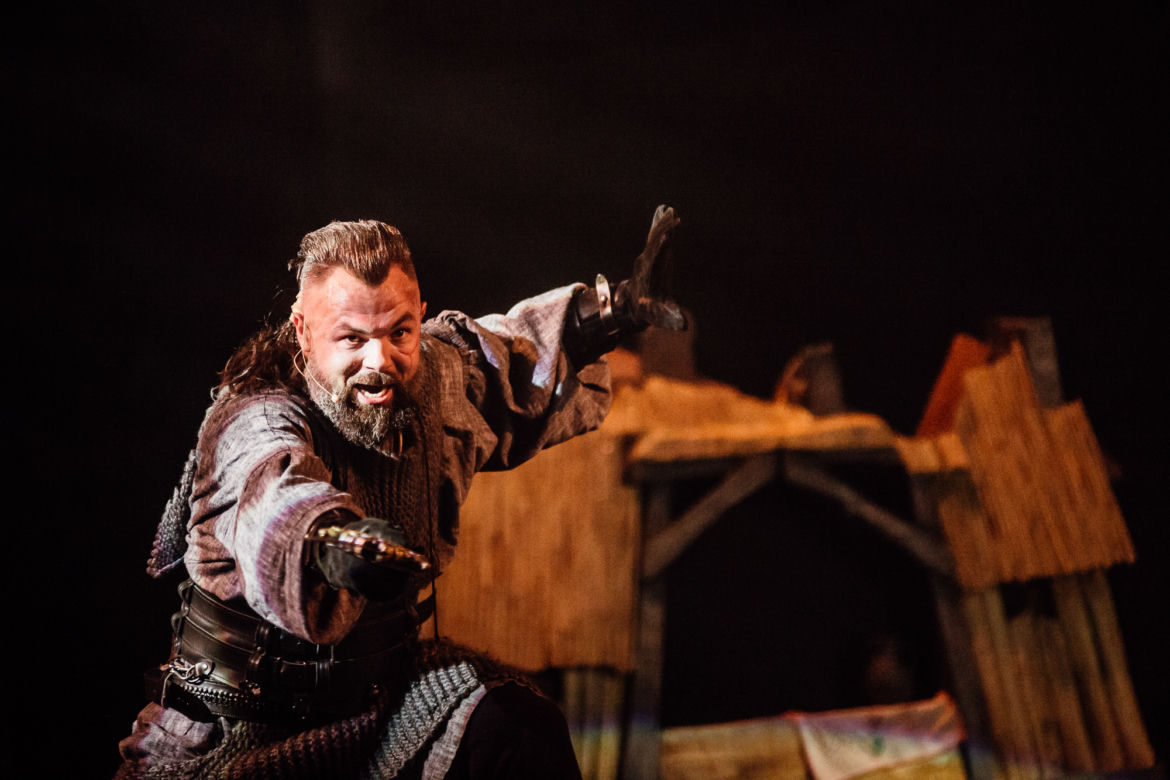 Hobbit w Teatrze Dramatycznym w Białymstoku. Białostocki teatr pozyskał prawa do wystawienia sztuki jako jedyny w Polsce i Europie [ZDJĘCIA]