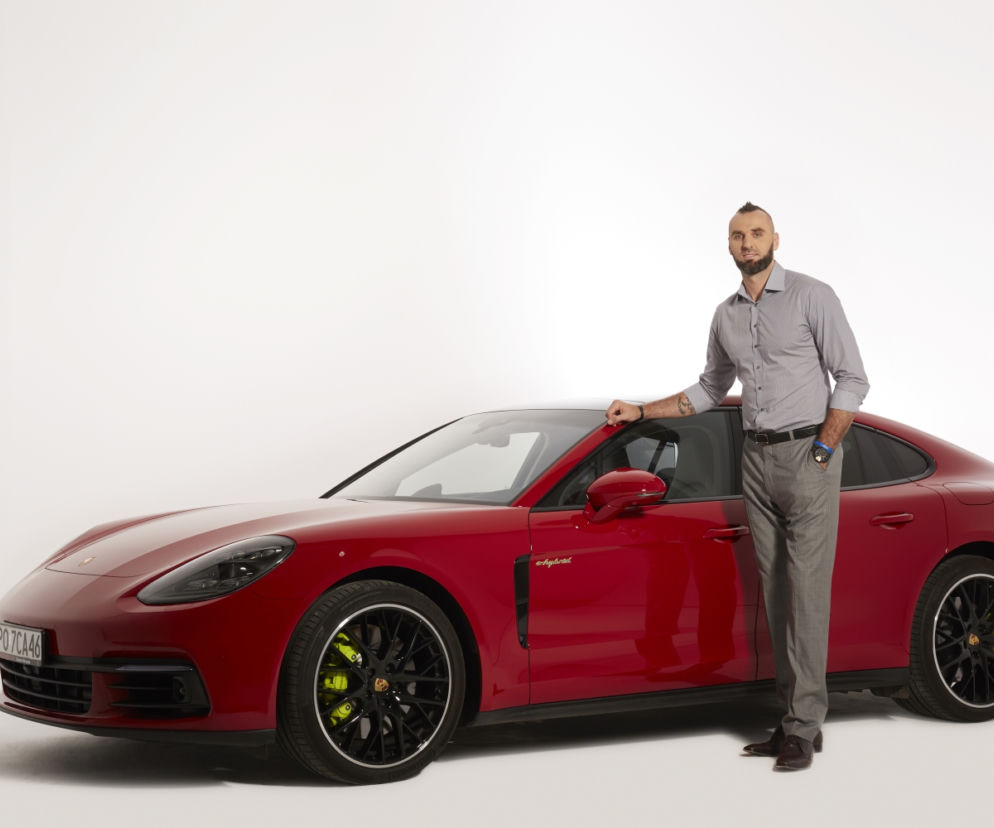 Marcin Gortat w Porsche Panamera 4 E-Hybrid
