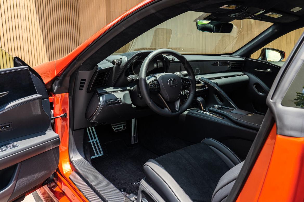 Lexus LC w kolorze Blazing Carnelian