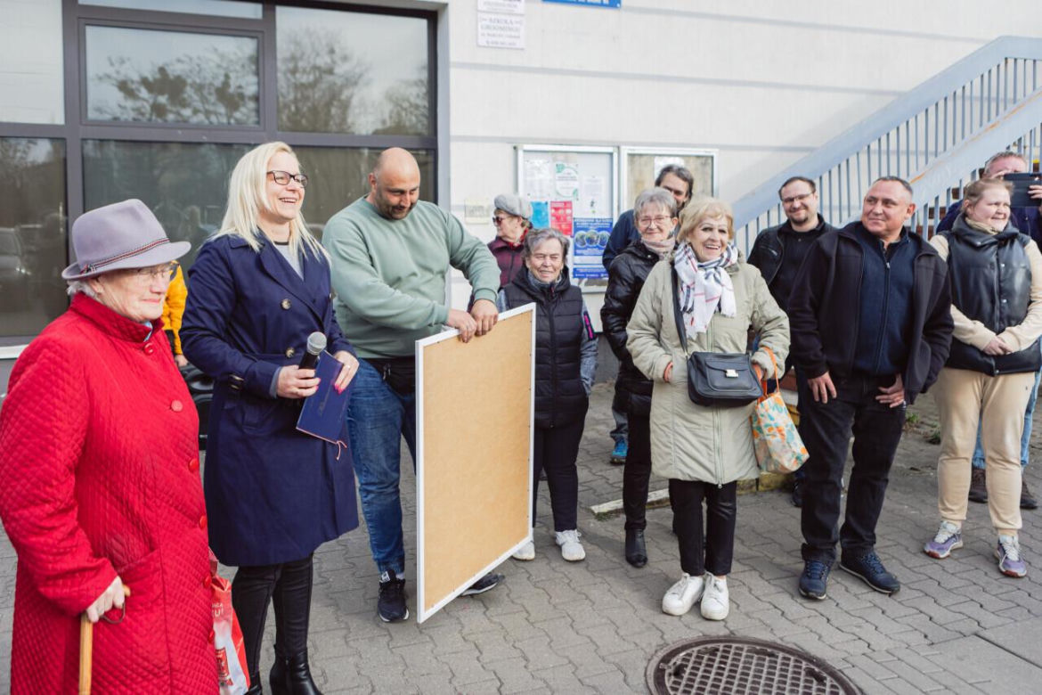 Mieszkańcy Przeróbki żegnają listonosza Grzegorza 