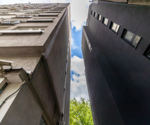 Krochmalna 44 w Warszawie. Tak wygląda apartamentowiec