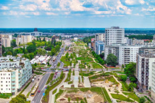 Prace w nowym parku w Warszawie coraz bliżej końca. Co szykują dla spacerowiczów?