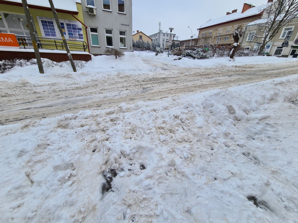 Podkarpackie. Kierowcy walczą z zimą [ZDJĘCIA]