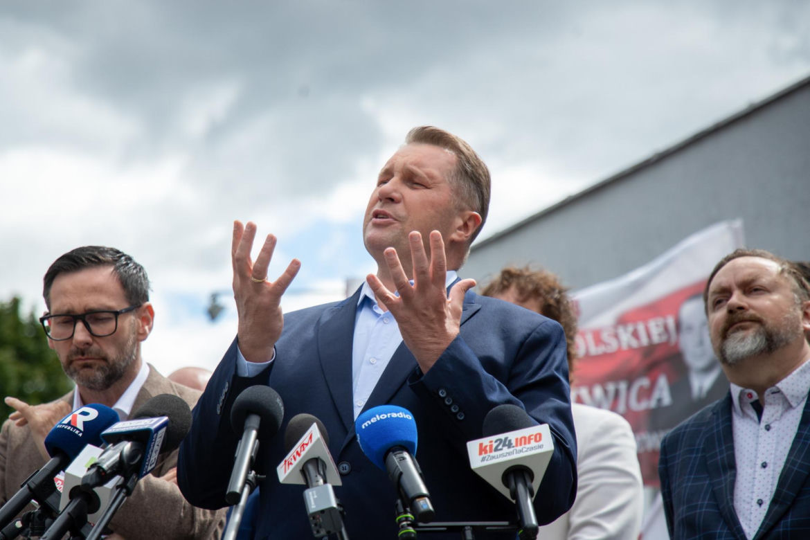 Przemysław Czarnek i Daniel Obajtek protestują przed „Solino”
