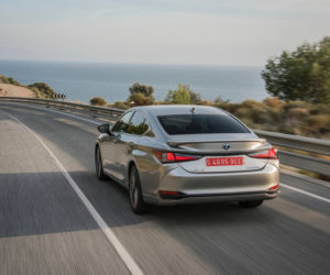 Lexus ES 300h F Sport 