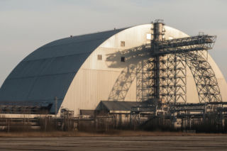 Stalowa powłoka w Czarnobylu uszkodzona. Eksperci biją na alarm