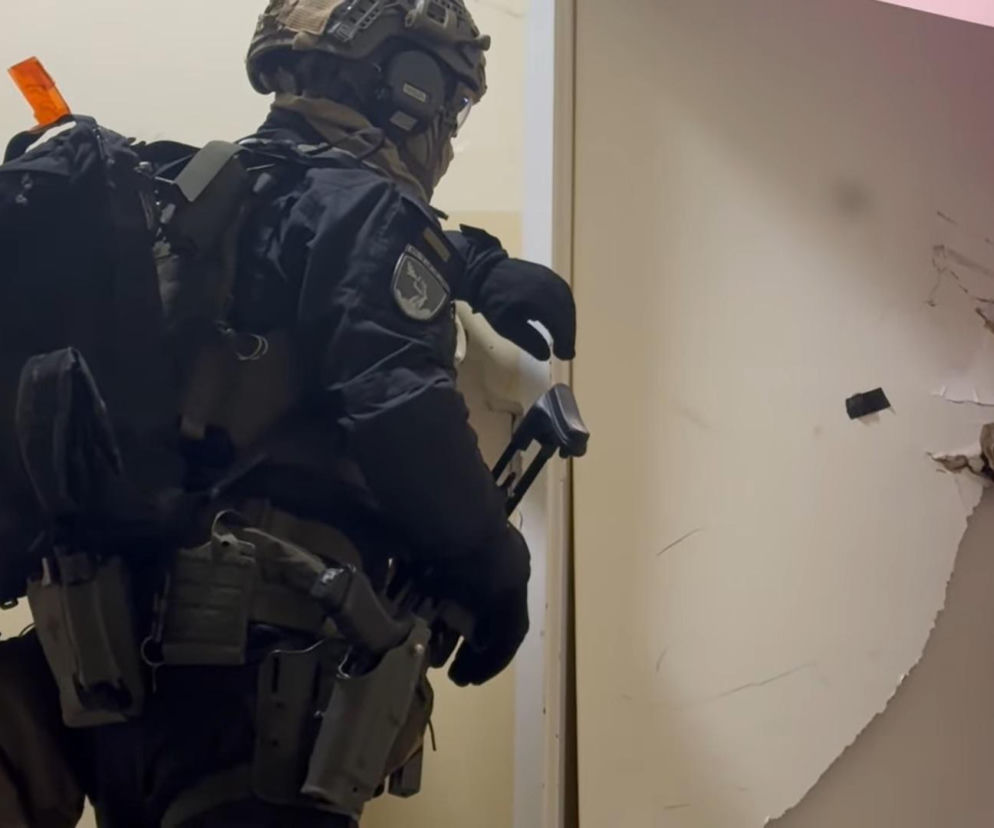 Gang krakowskich pseudokibiców rozbity. W akcji wzięło udział blisko 100 policjantów 