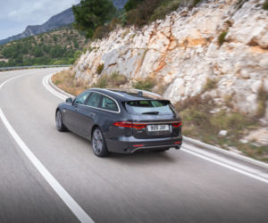 Nowy Jaguar XF (2021)