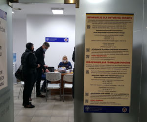 Punkt informacyjny dla Ukraińców na dworcu w Bydgoszczy