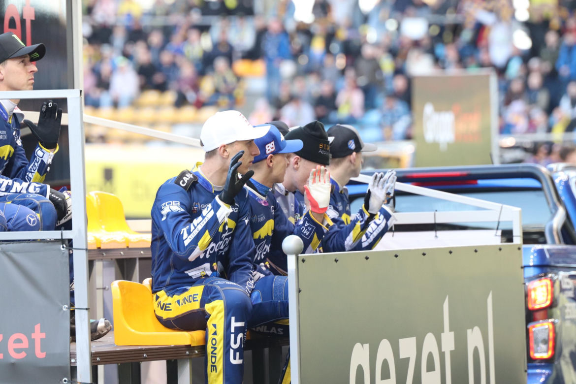 ebut.pl Stal Gorzów - KS Apator Toruń, zdjęcia z meczu 1. kolejki PGE Ekstraligi
