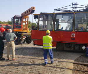 Tramwaj zderzył się z betoniarką
