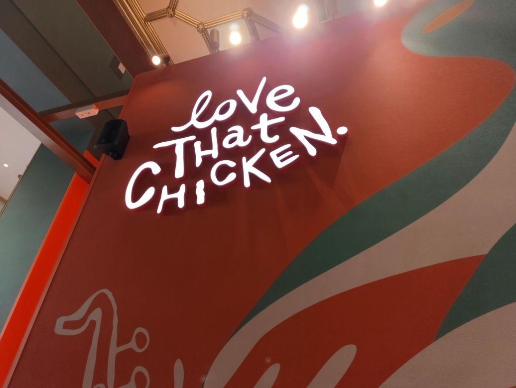 Popeyes na Dworcu Głównym we Wrocławiu otwarty! Spora kolejka, muzyka na żywo i darmowy kurczak