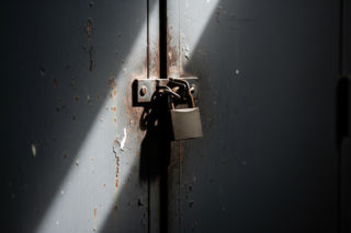 Potężny cios w narkobiznes na Mazowszu. Jak policja odkryła półprodukty na tonę narkotyków?