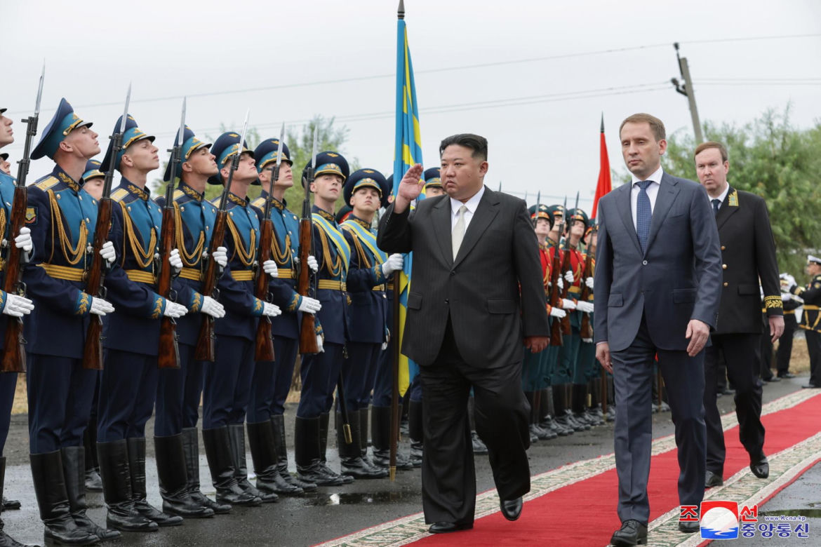 Nie uwierzysz, co Putin pokazał Kim Dzong Unowi! Wielki mors zrobił to na jego oczach